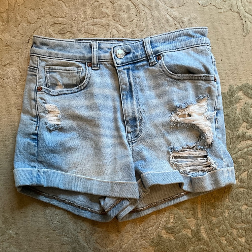 American Eagle Ripped Jean Shorts Size 4